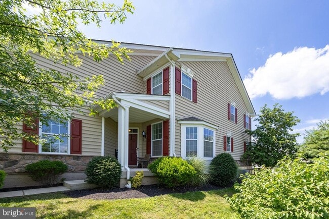 Building Photo - 71 Iron Hill Way