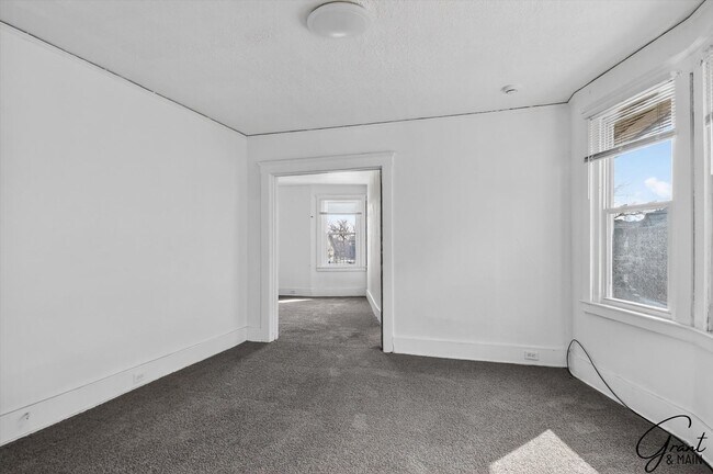 Foto del edificio - 72-74 Pilgrim St. - TLVN Properties LLC