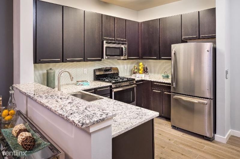 Foto principal - 4050 Riverside Station Blvd