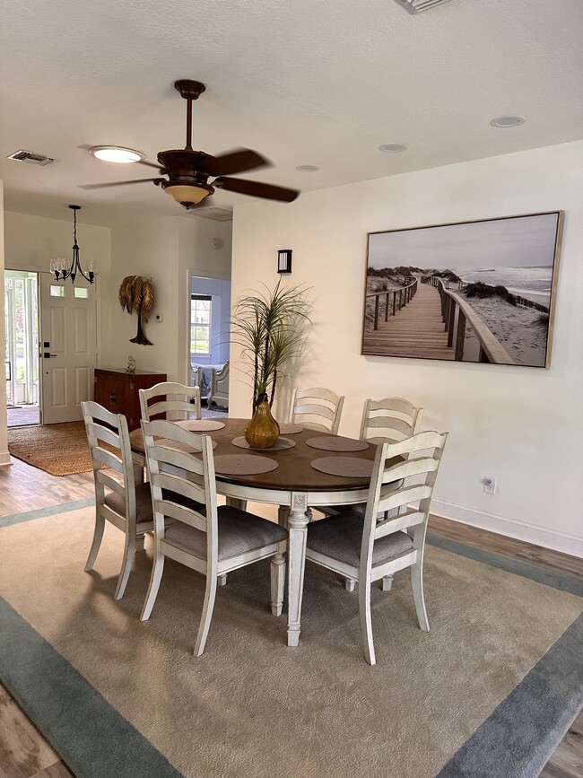 Building Photo - 320 Garden Grove Pky