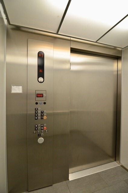 Foto del edificio - 691 Massachusetts Ave