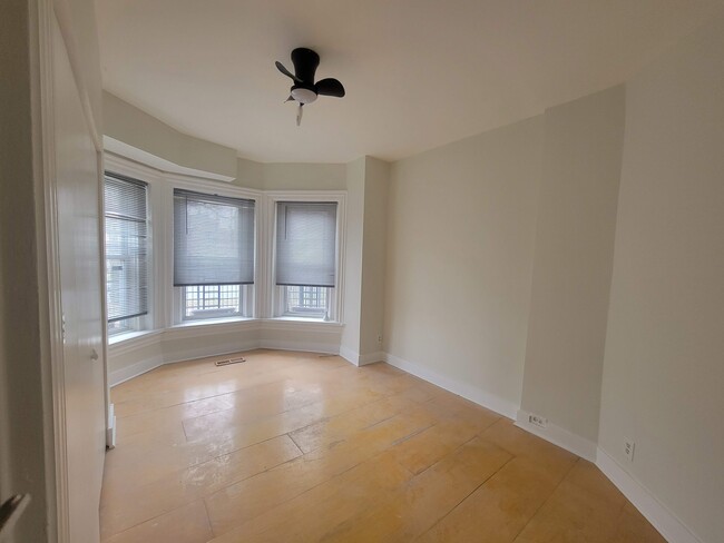 Foto del edificio - 4335 S Saint Lawrence Ave