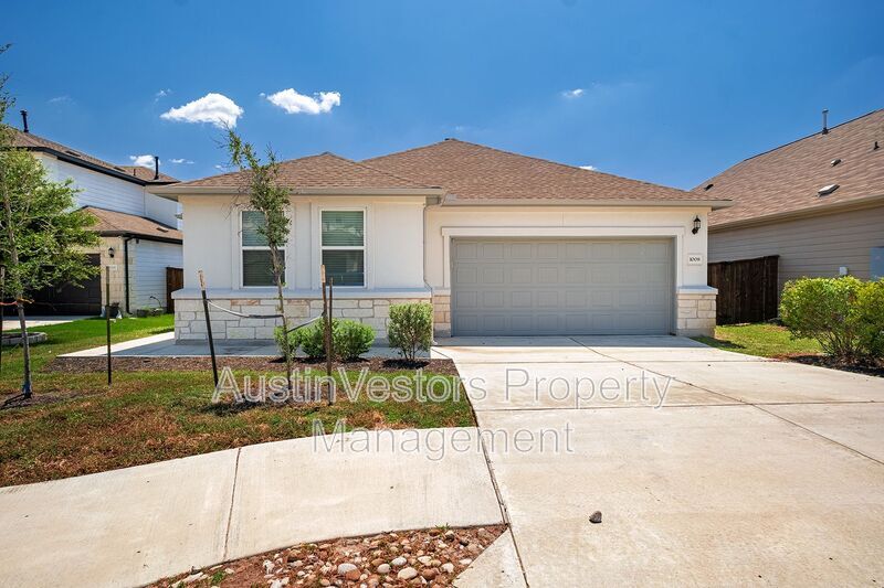 Foto principal - 1008 Moose Rd