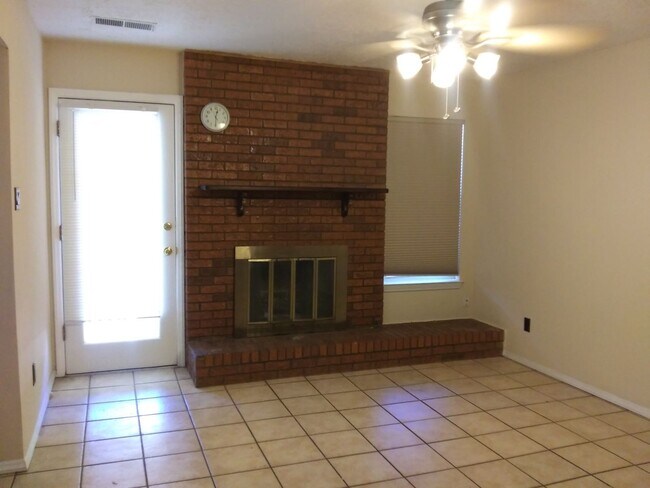 Foto del edificio - Heritage Hills 3 Bedroom