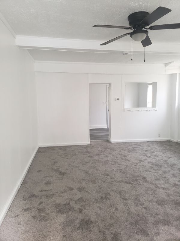 Foto del edificio - 209 W Cedar Ave