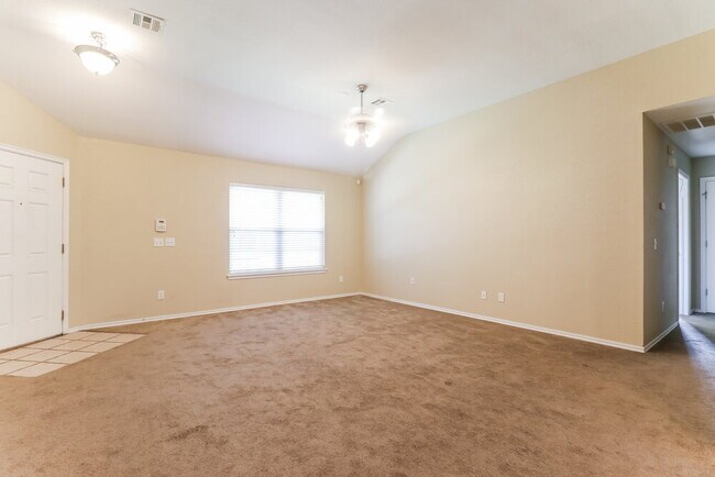 Foto del edificio - 512 SW 38th Terrace