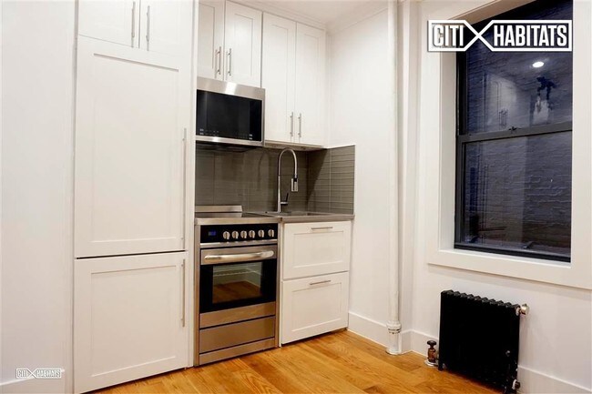 Foto del edificio - 409 E 84th St