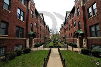 Building Photo - 2700 N Spaulding Ave