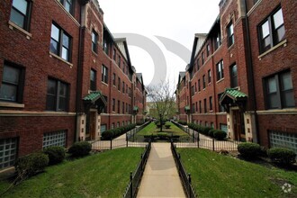 Building Photo - 2700 N Spaulding Ave