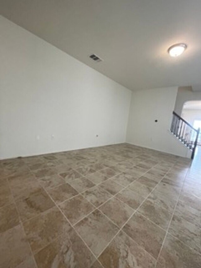 Foto del edificio - 813 Sandhill Branch Dr