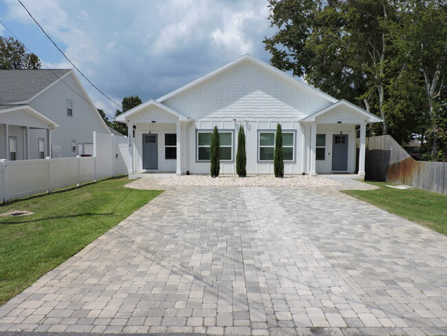 Building Photo - 12610 Erin Lea Ln