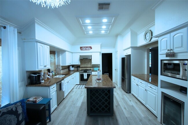 Building Photo - 23210 Gatecreek