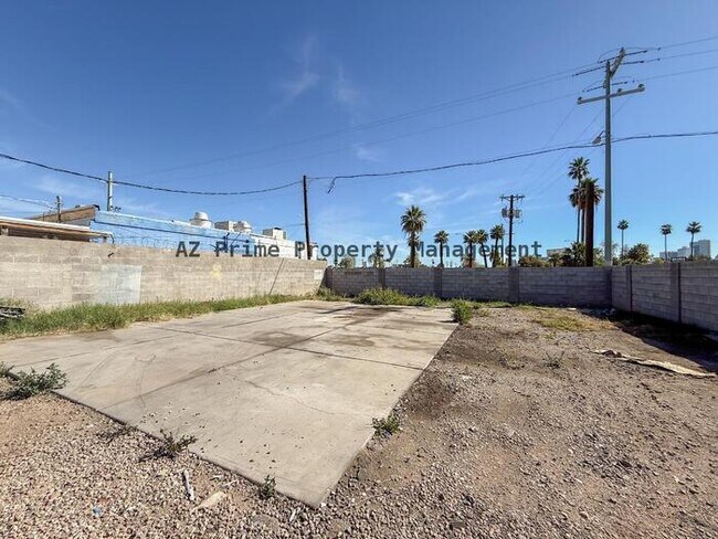 Foto del edificio - 902 N 15th Ave