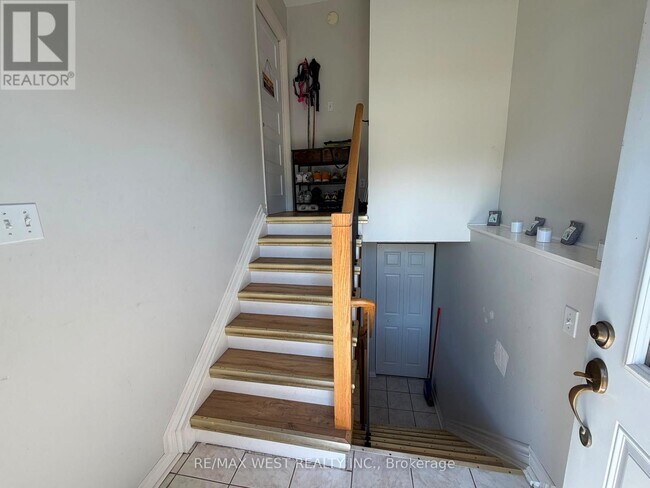 Photo du bâtiment - 1191 Simcoe St S