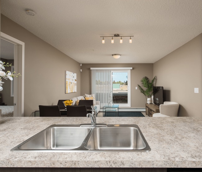 Building Photo - Waybury Park