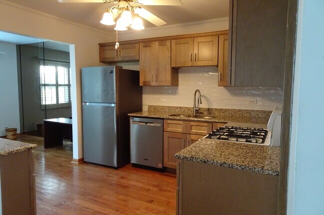 Foto del edificio - 945 Fieldstone Ct