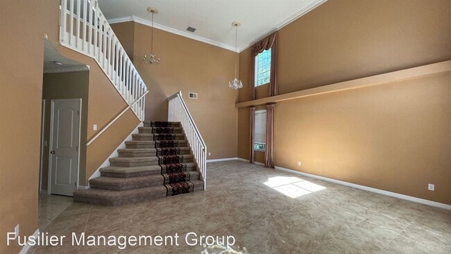 Building Photo - 4 br, 3.5 bath House - 6529 Lake Pembroke ...