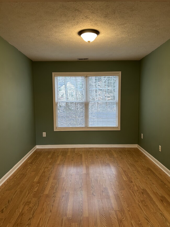 Building Photo - 46891 Bryan Rd