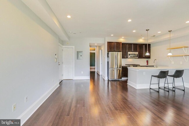 Foto del edificio - 321 18th St SE