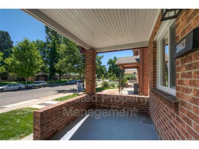 Building Photo - 2063 S Pearl St