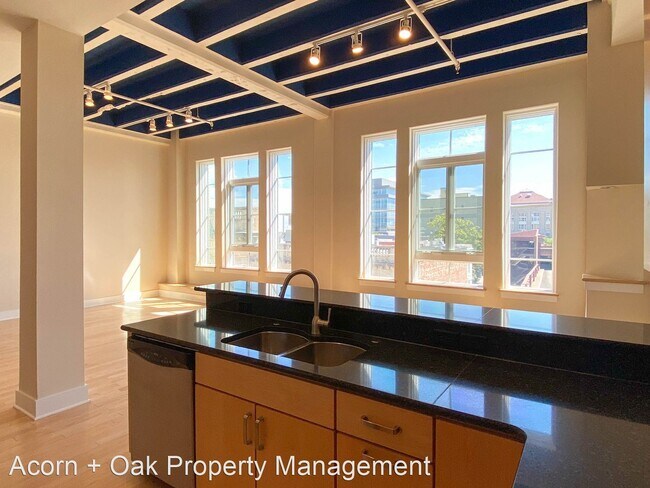 Building Photo - 2 br, 2 bath House - 103 W Main St Unit 205