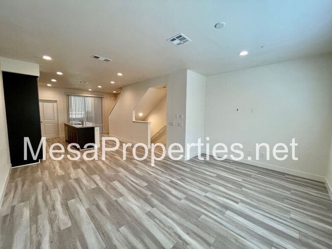 Building Photo - 12166 Chorus Dr