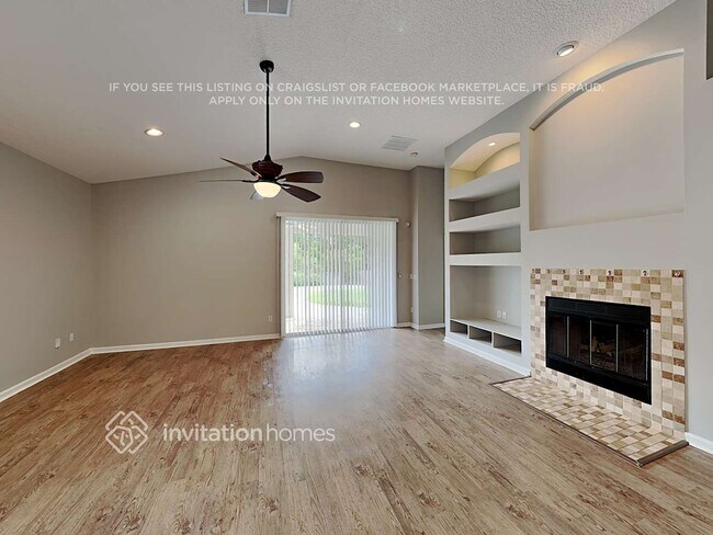 Building Photo - 14809 Falling Waters Dr