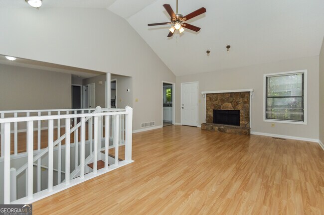 Foto del edificio - 3822 Nowlin Rd