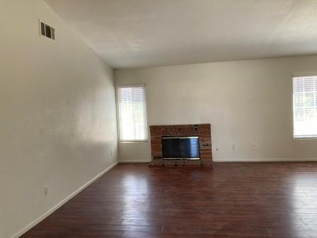 Foto del edificio - 10747 Tolliver St