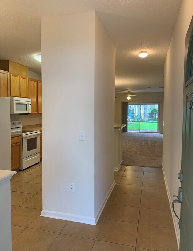 Building Photo - 5663 Greenland Rd