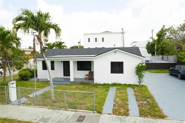 Foto del edificio - 6791 SW 25th St