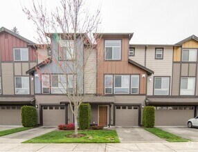 Building Photo - 16408 1st Park SE