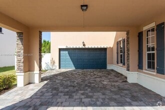Building Photo - 17065 SW 94th Terrace