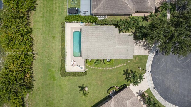Foto del edificio - 7423 NW 70th Ave