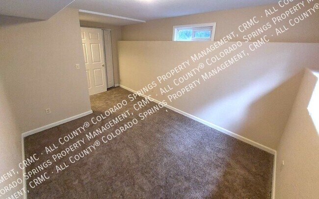Foto del edificio - 160 Middle Glenway St