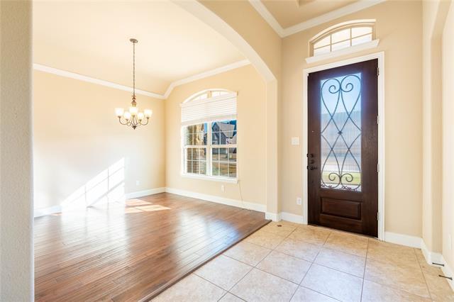 Foto del edificio - 9101 Waters Ln