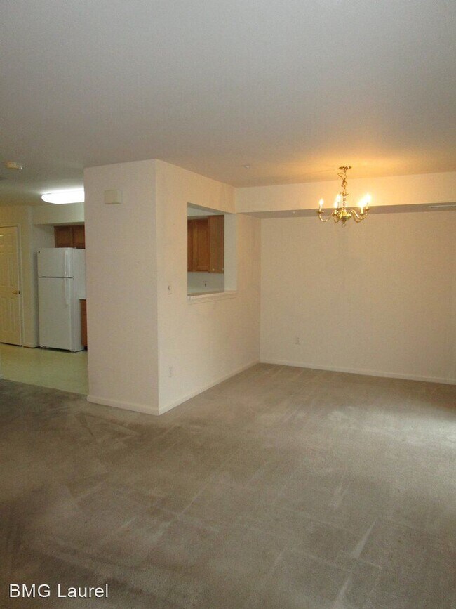 Building Photo - 2 br, 2.5 bath House - 997 Hillside Lake T...