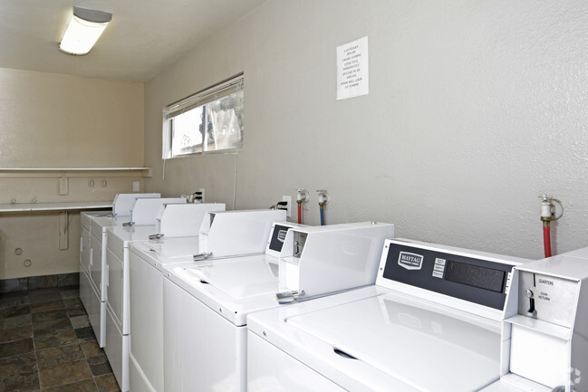 Laundry Room - Casa Verde Apartments