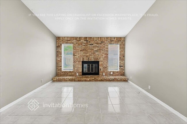 Building Photo - 13325 Kingsbury Dr