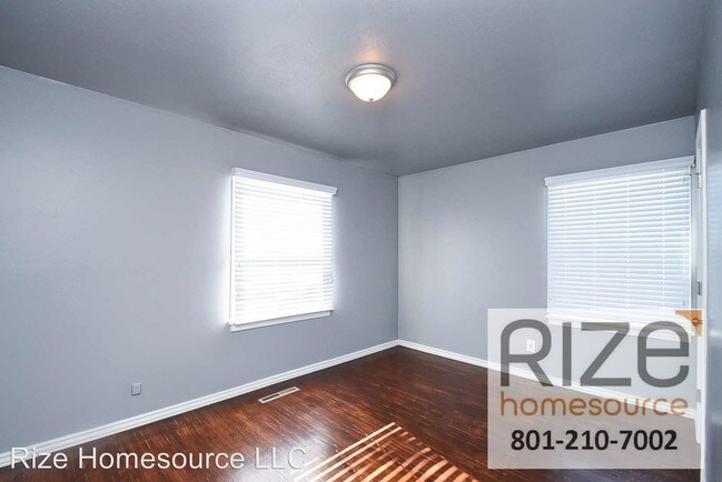 Building Photo - 1301 E 460 S
