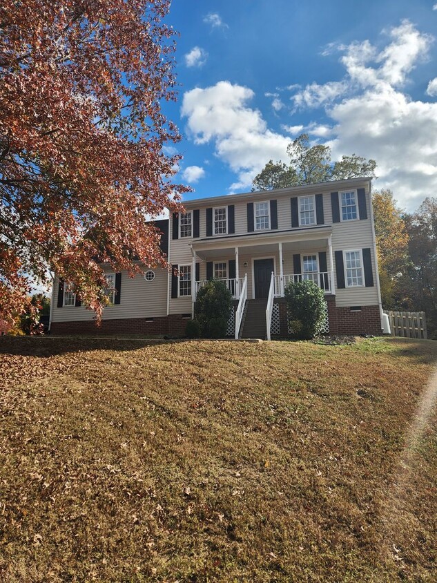 Foto principal - 4 Bed 2.5 Bath- Midlothian-Ashbrook Subdiv...