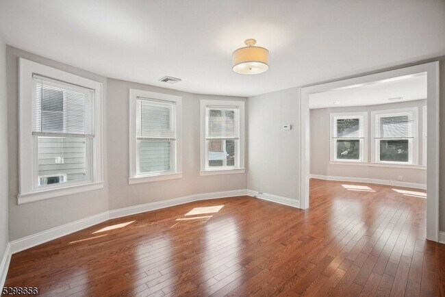 Foto del edificio - 501 Valley St