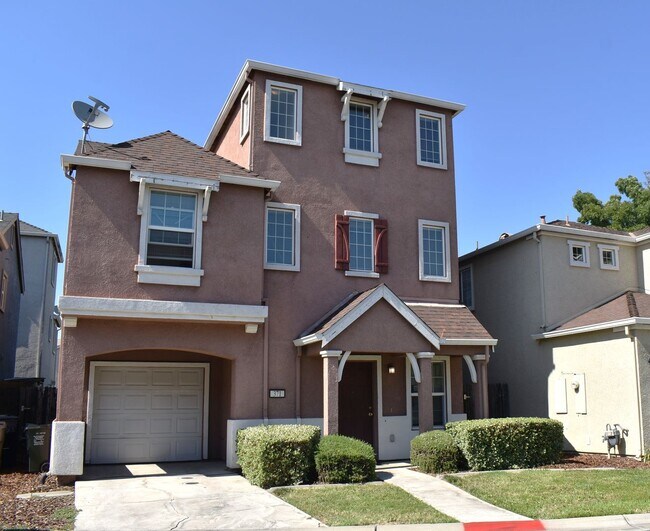 Foto del edificio - Resident Benefit Package Property