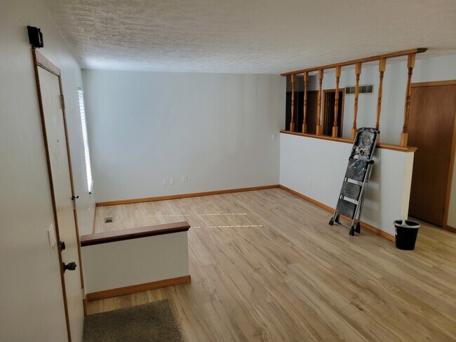 Foto del edificio - 424 Heritage Cir