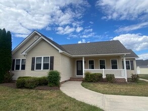 Building Photo - 18 Boulder Dr