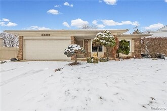 Building Photo - 39327 Timberlane Dr