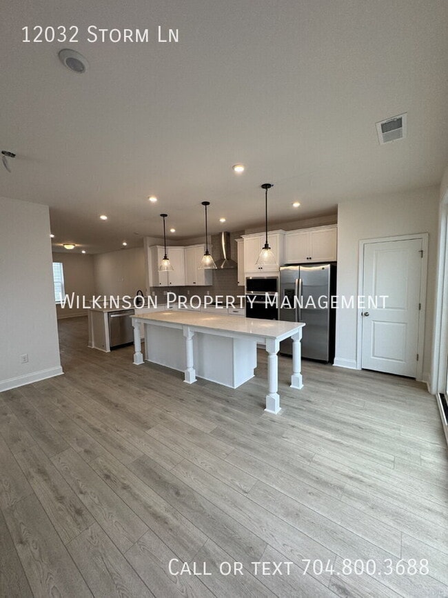 Building Photo - 12032 Storm Ln