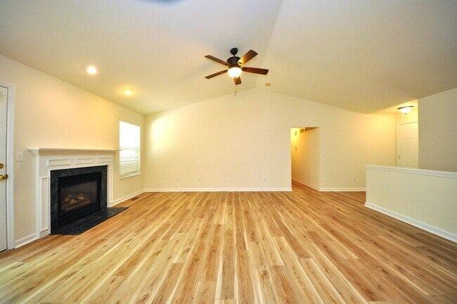 Foto del edificio - 59 Monterey Cypress Dr