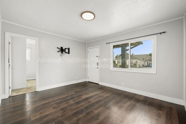 Photo - 486 2nd Ave House