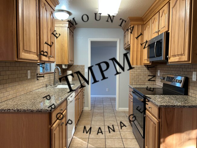 Foto del edificio - 120 Bessie Ln